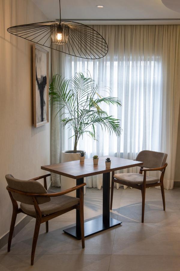 The White Orchid Hotel Lagos Esterno foto